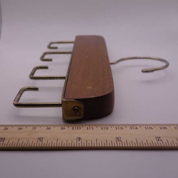Vintage Belt Hanger Made in Taiwan - Picture 6 of 11